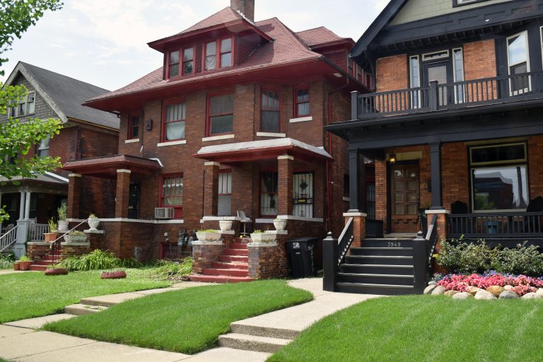 Detroit-Strong-Market-Homes-Credit-Luke-Telander-for-the-Center-for-Community-Progress-2014-768x512