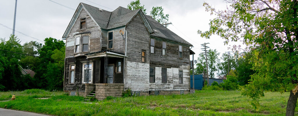 A vacant property in Detroit, surrounded by vacant land. Photo: Center for Community Progress