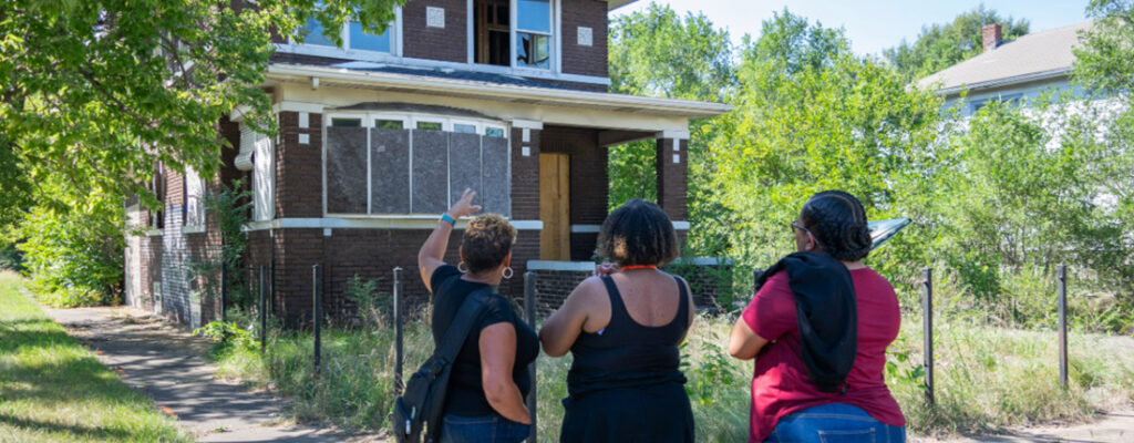What Can Neighbors Do about Vacant Buildings and Lots?