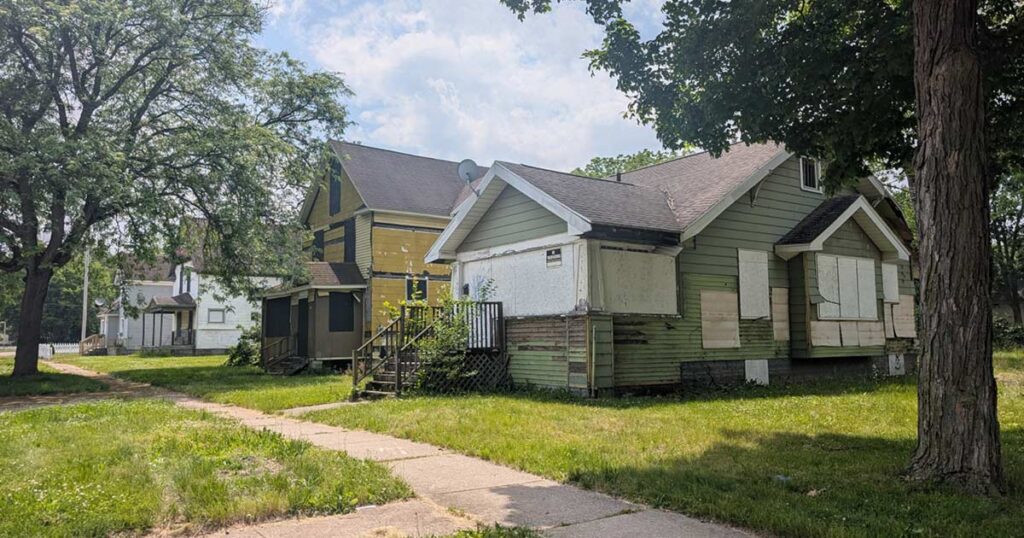 Understanding Neighborhood Housing Markets